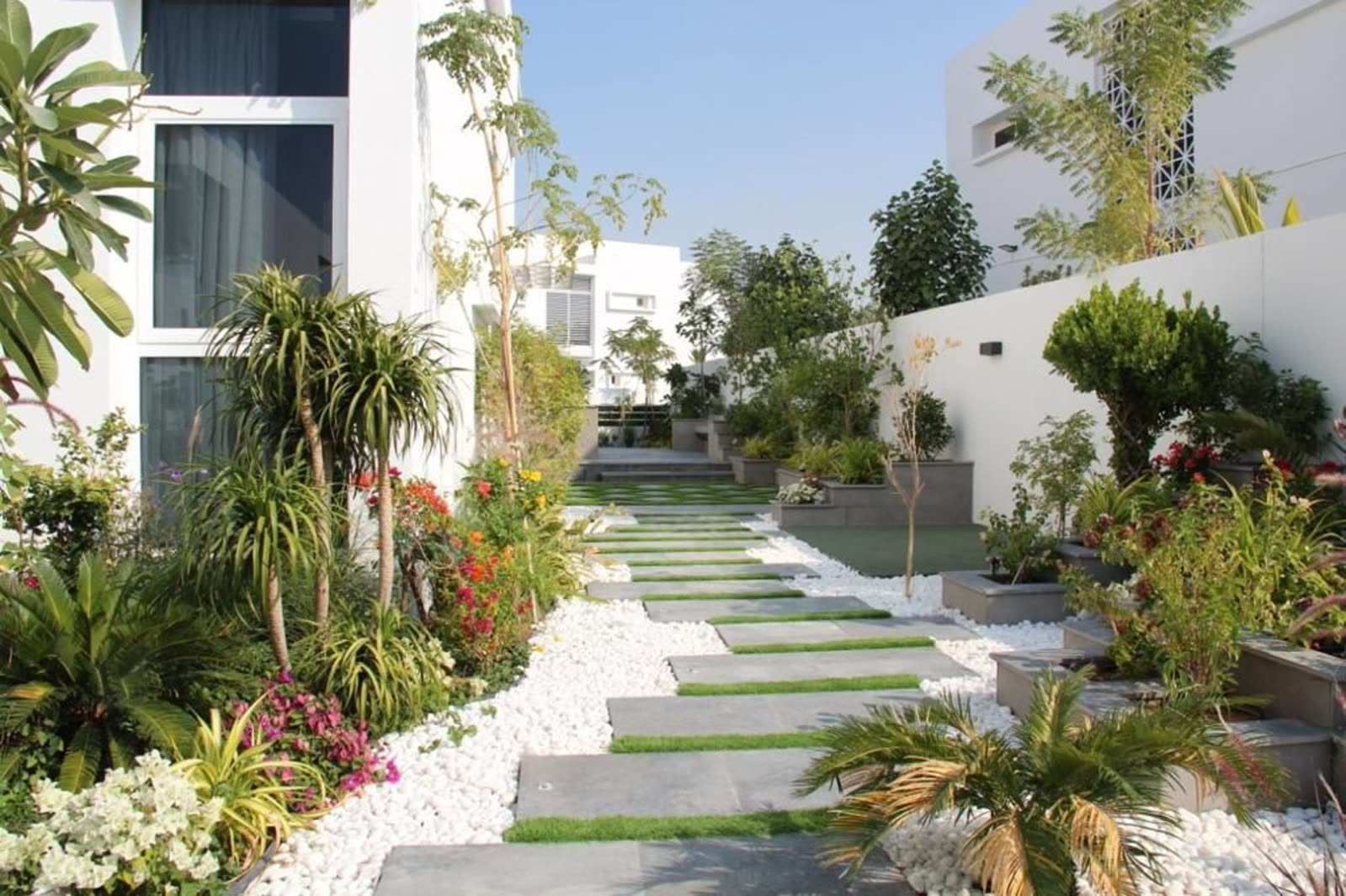 Tilal Al Furjan — Planters, Pathways, Lights
