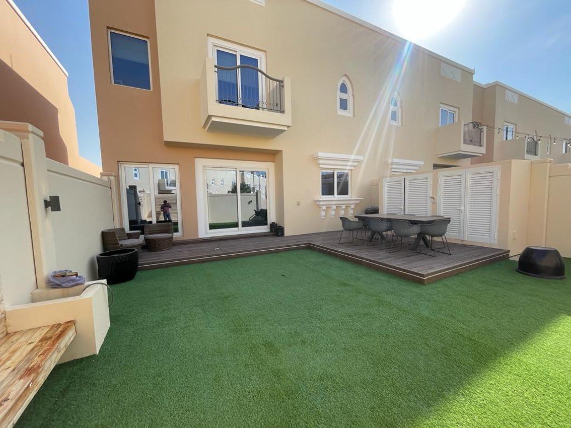 Victory Heights — WPC Decking